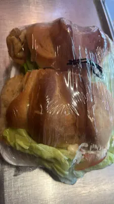 Milanesa de pollo en 2 panes
