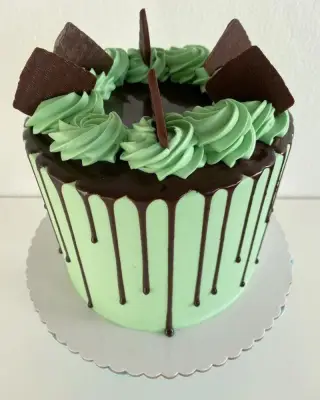 Torta con baño de chocolate