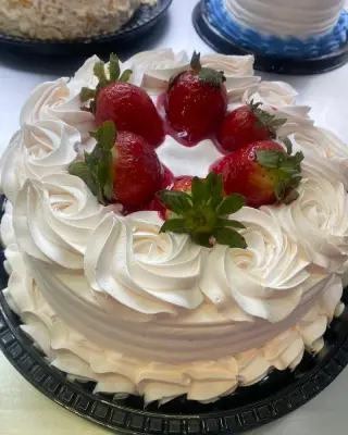 Torta de frutilla y crema